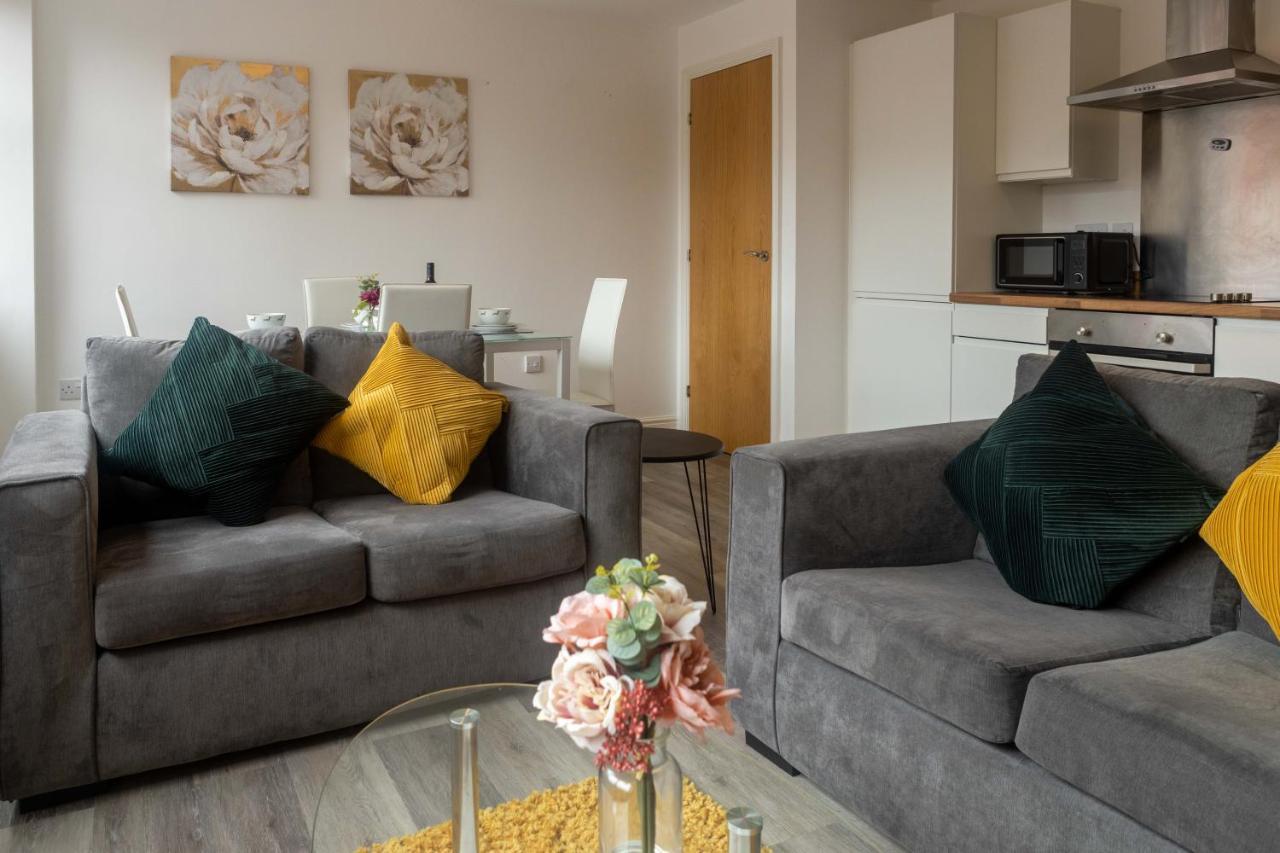 Comfort Apartments - Ideal For Contractors Дарби Екстериор снимка